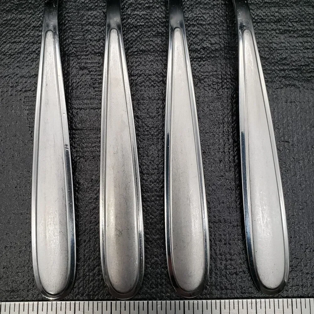 Oneida PENINSULA CASTLE JORDAN LAURA Stainless Fork 7 7/8